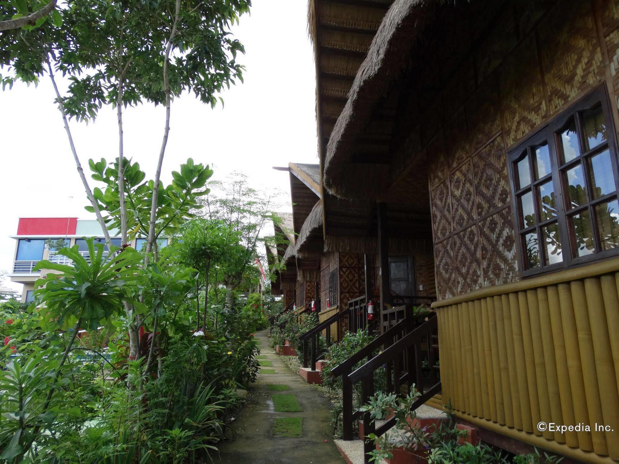 Villa De Gloria Tabalong Exterior photo